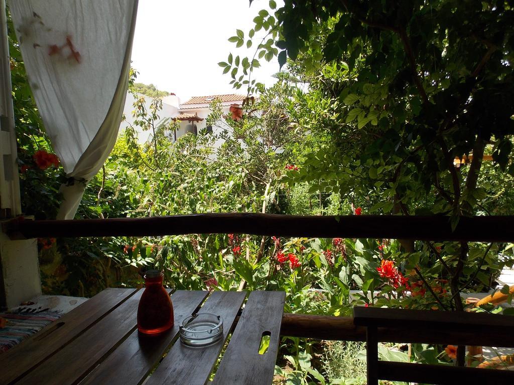 Hotel Stamatia'S Garden à Agnontas Extérieur photo