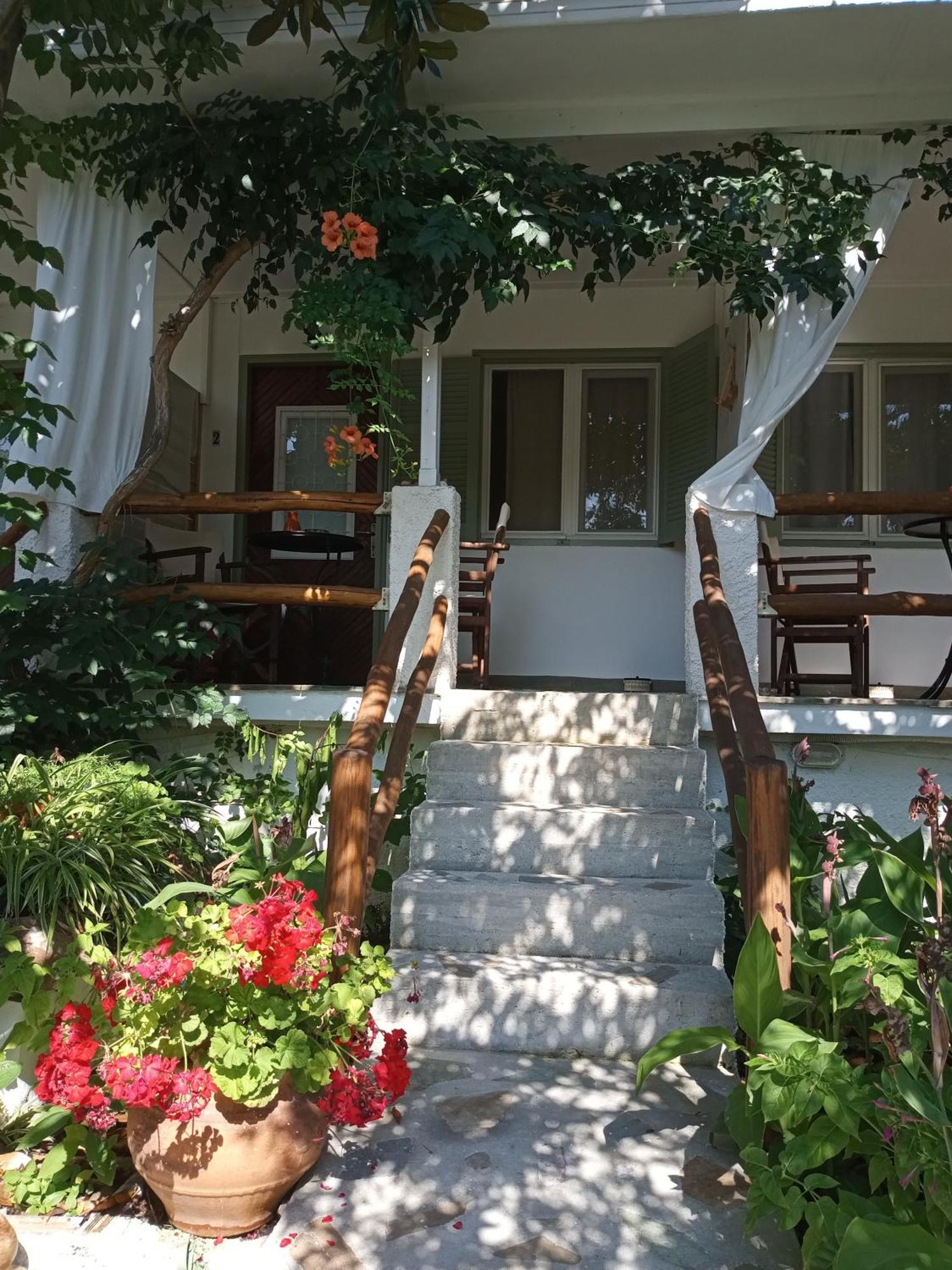Hotel Stamatia'S Garden à Agnontas Extérieur photo